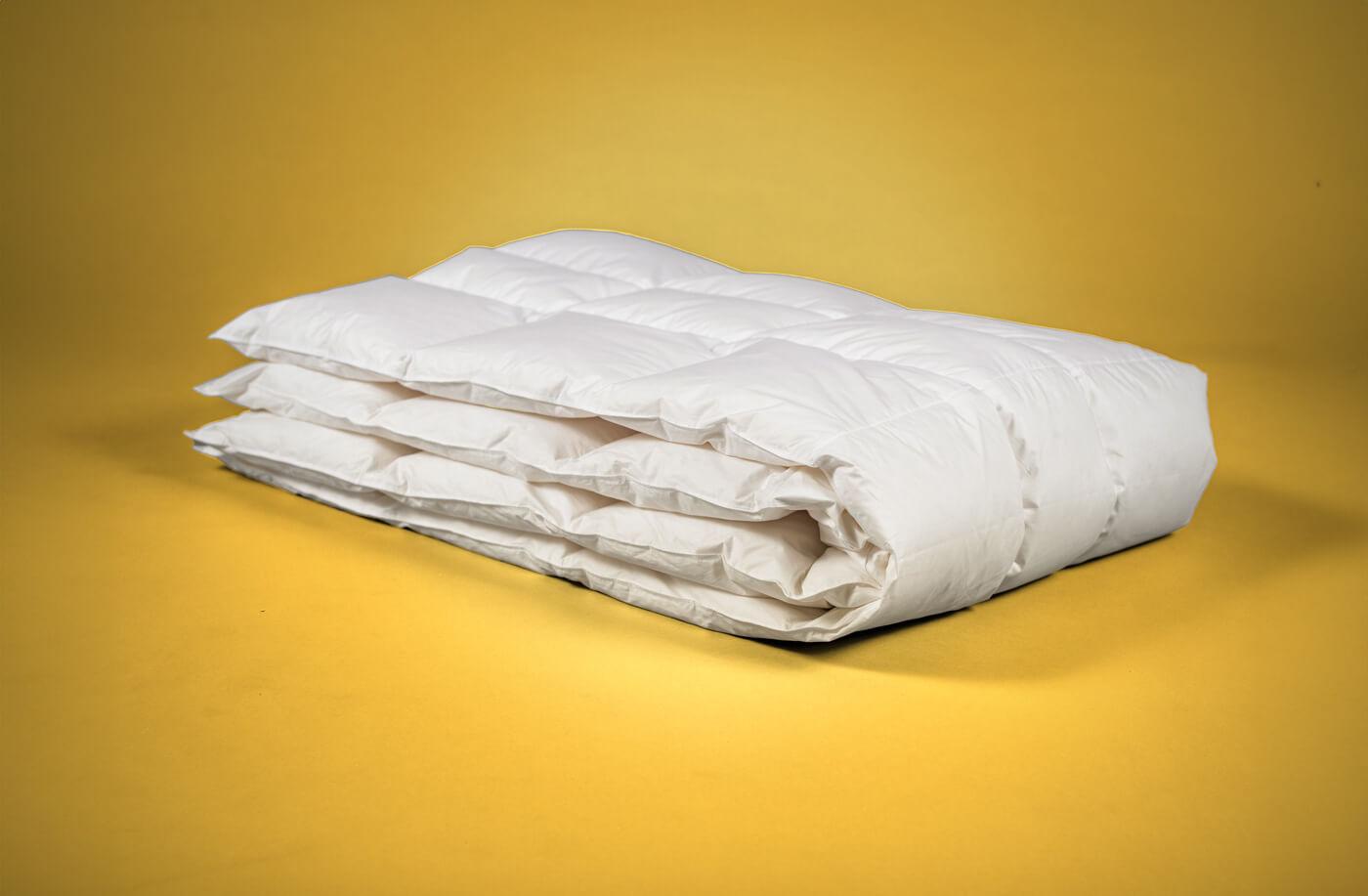 Classic Goose Down & Feather Duvet - Summer Light - Raia